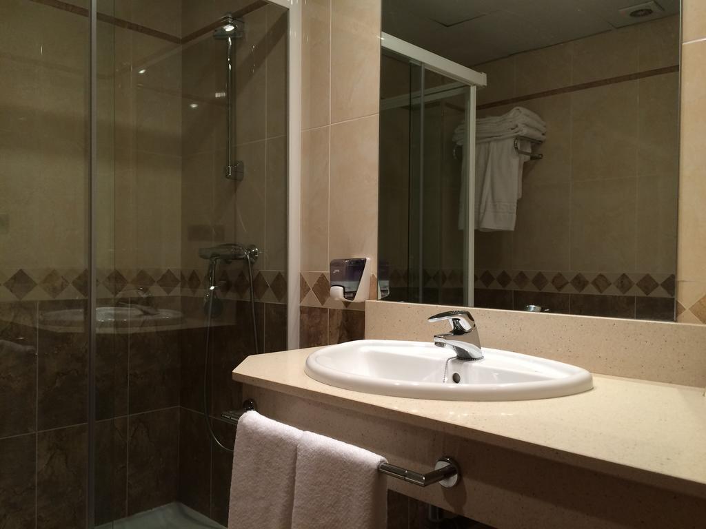 Hostal Los Valles 비엘사 객실 사진